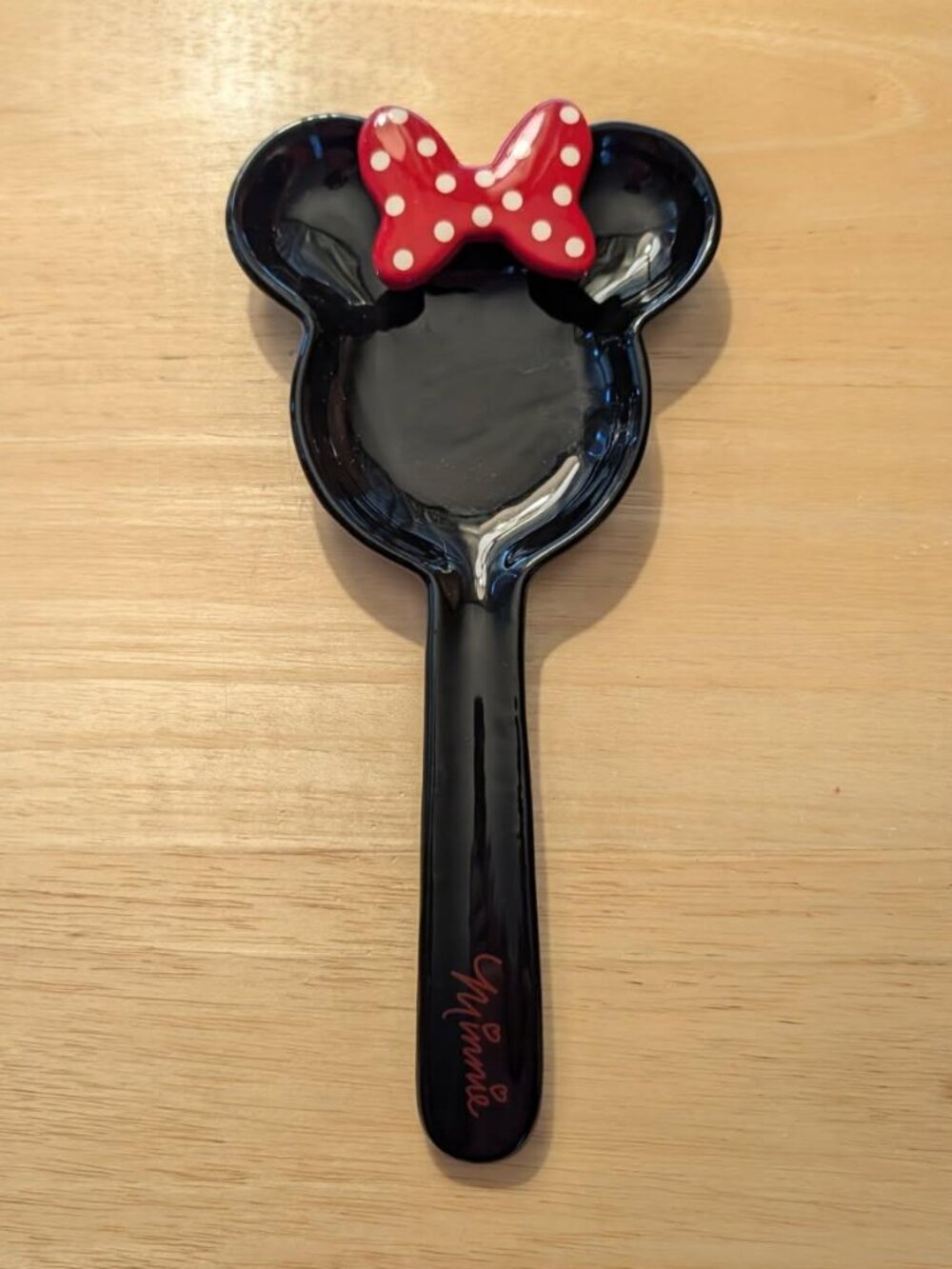 EUC Minnie Mouse spoon rest